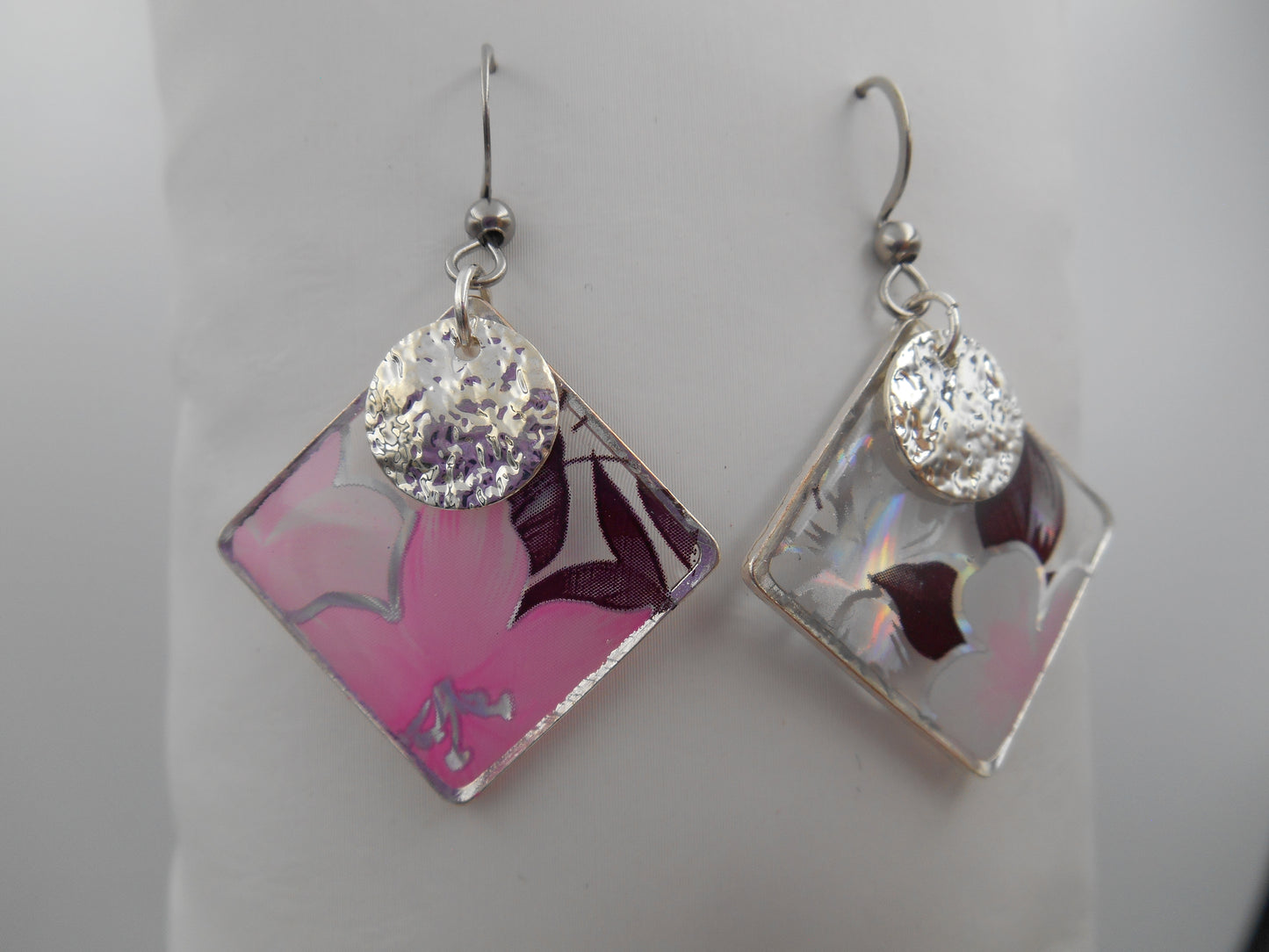 Boucles d'oreilles "Transparence & fleurs holographiques"