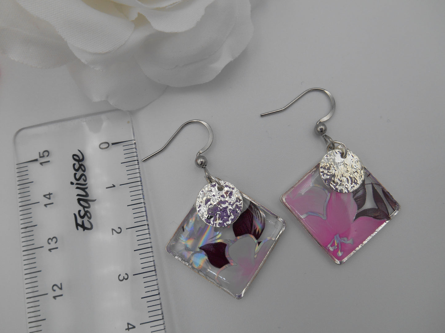 Boucles d'oreilles "Transparence & fleurs holographiques"