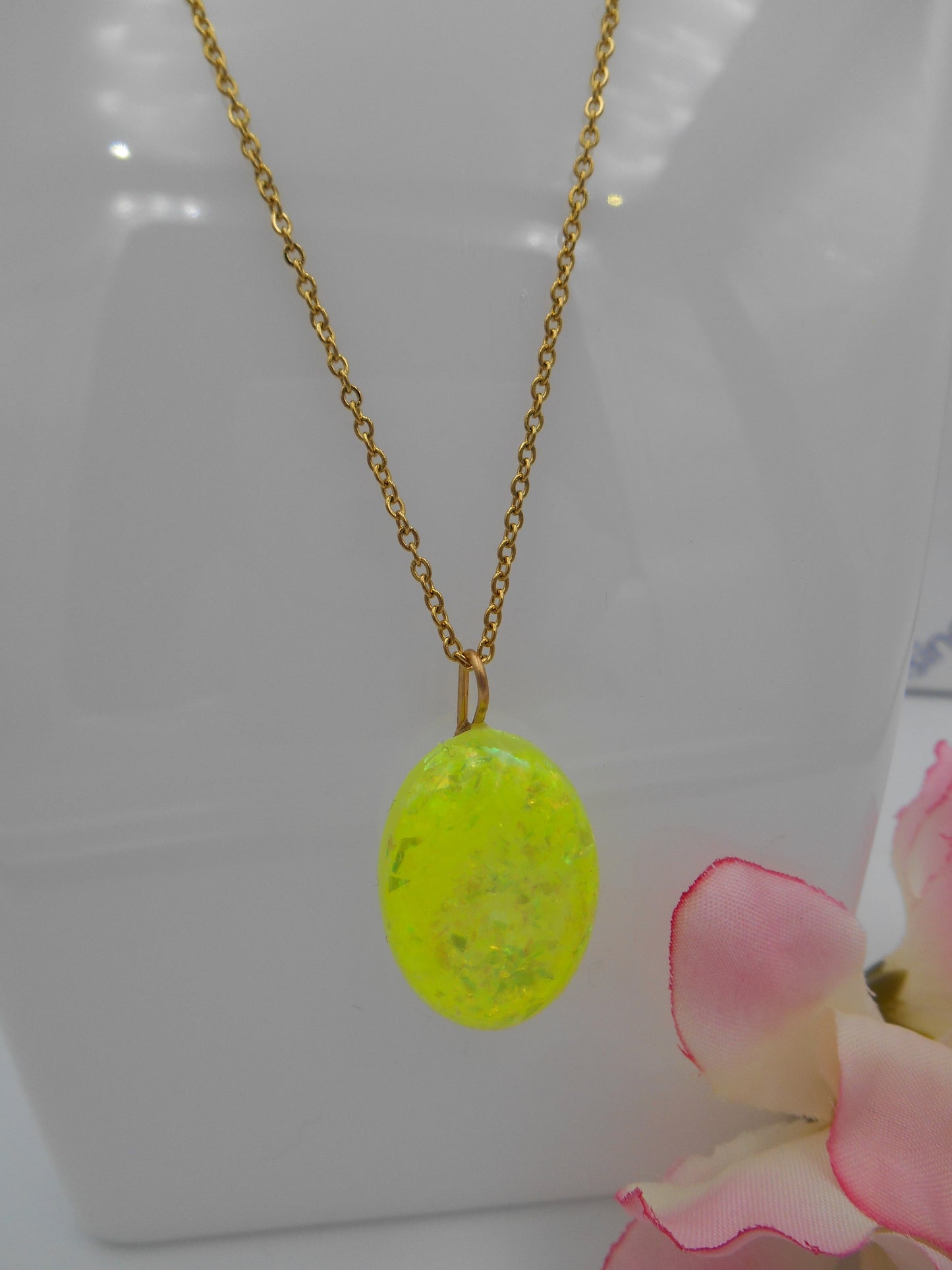 Parure Collier-Boucles dorée & Flakies