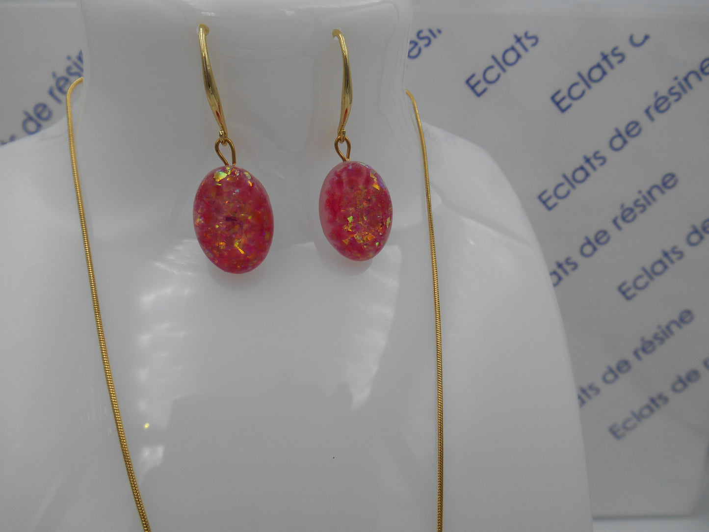 Parure Collier-Boucles dorée & Flakies