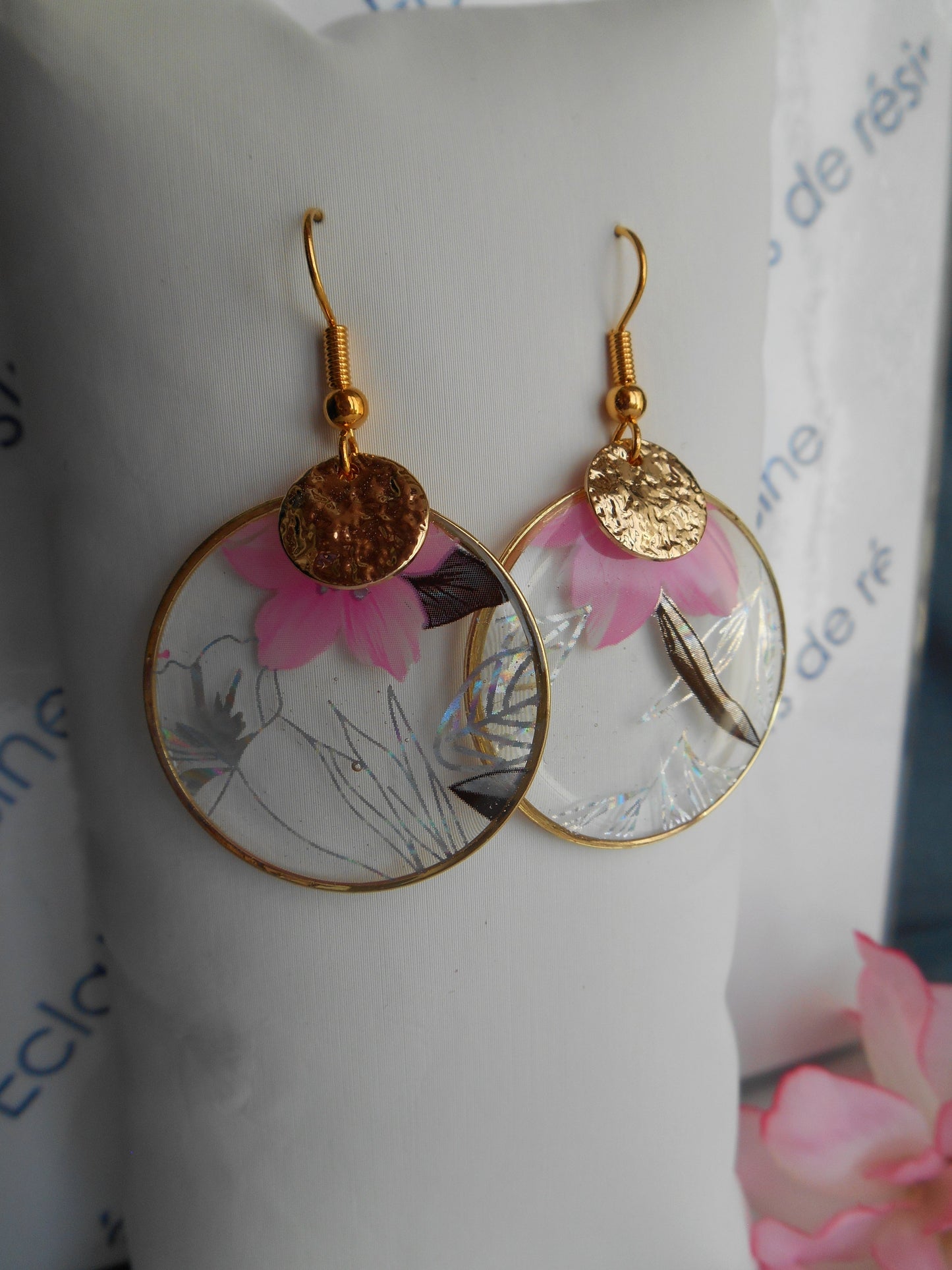 Boucles d'oreilles "Transparence & fleurs holographiques"