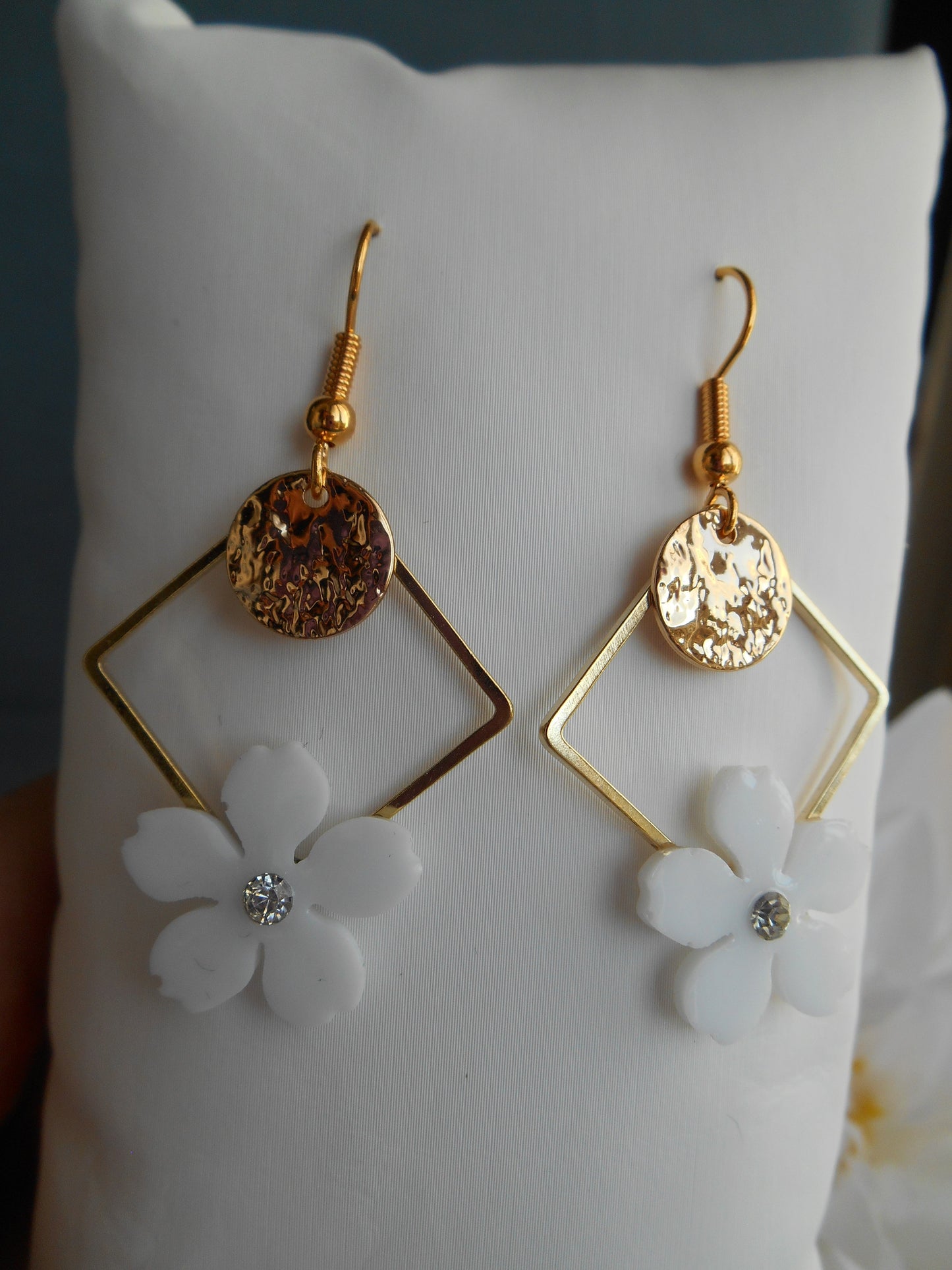 Boucles d'oreilles Carré & fleurs colorée