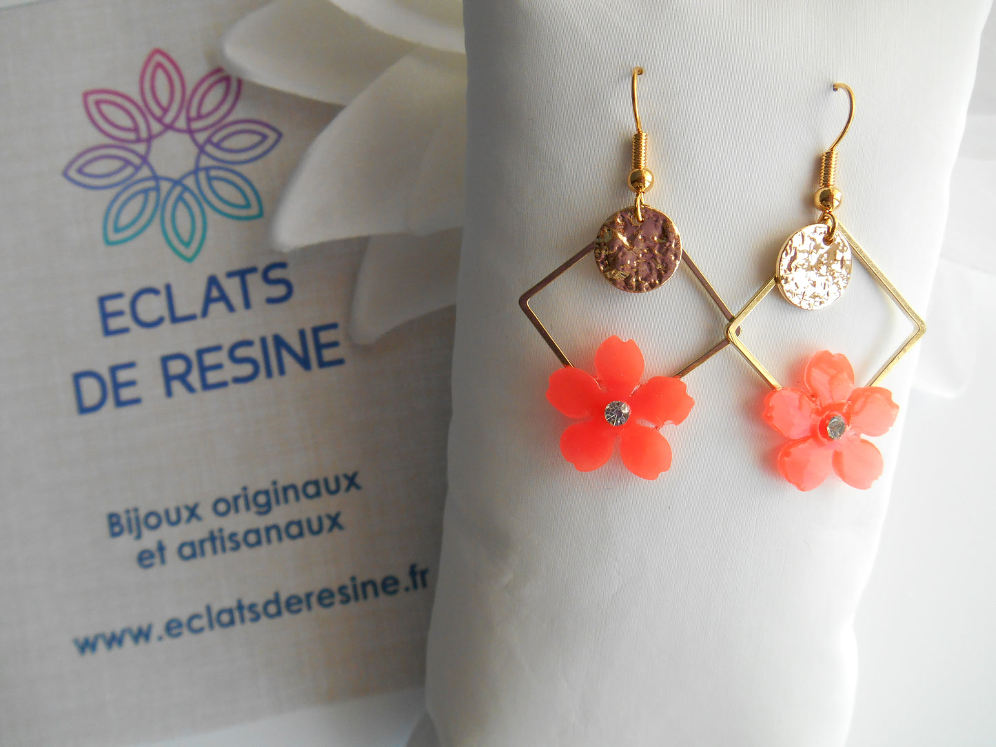 Boucles d'oreilles Carré & fleurs colorée