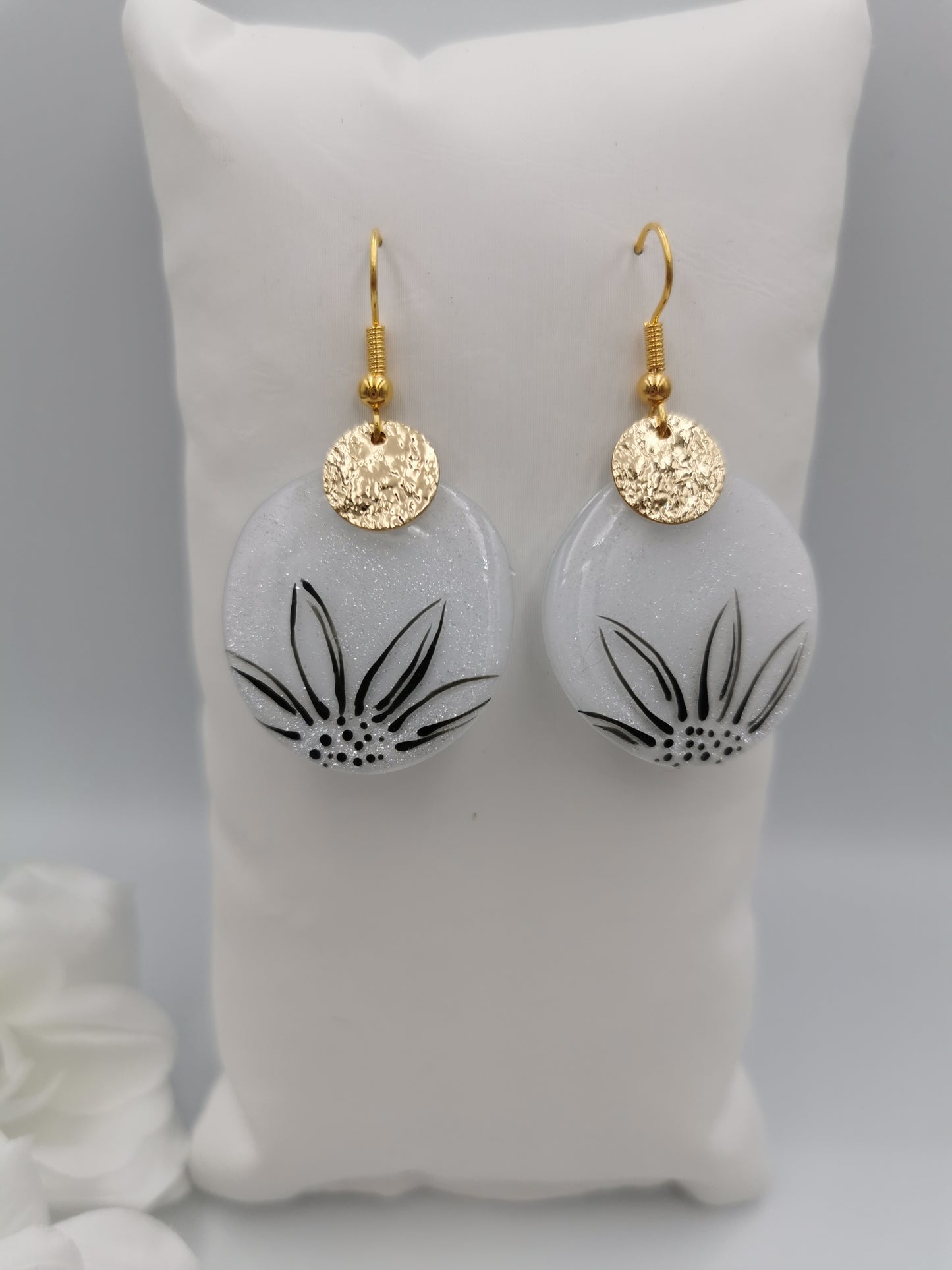 Boucles d'oreilles Galets & fleur fine