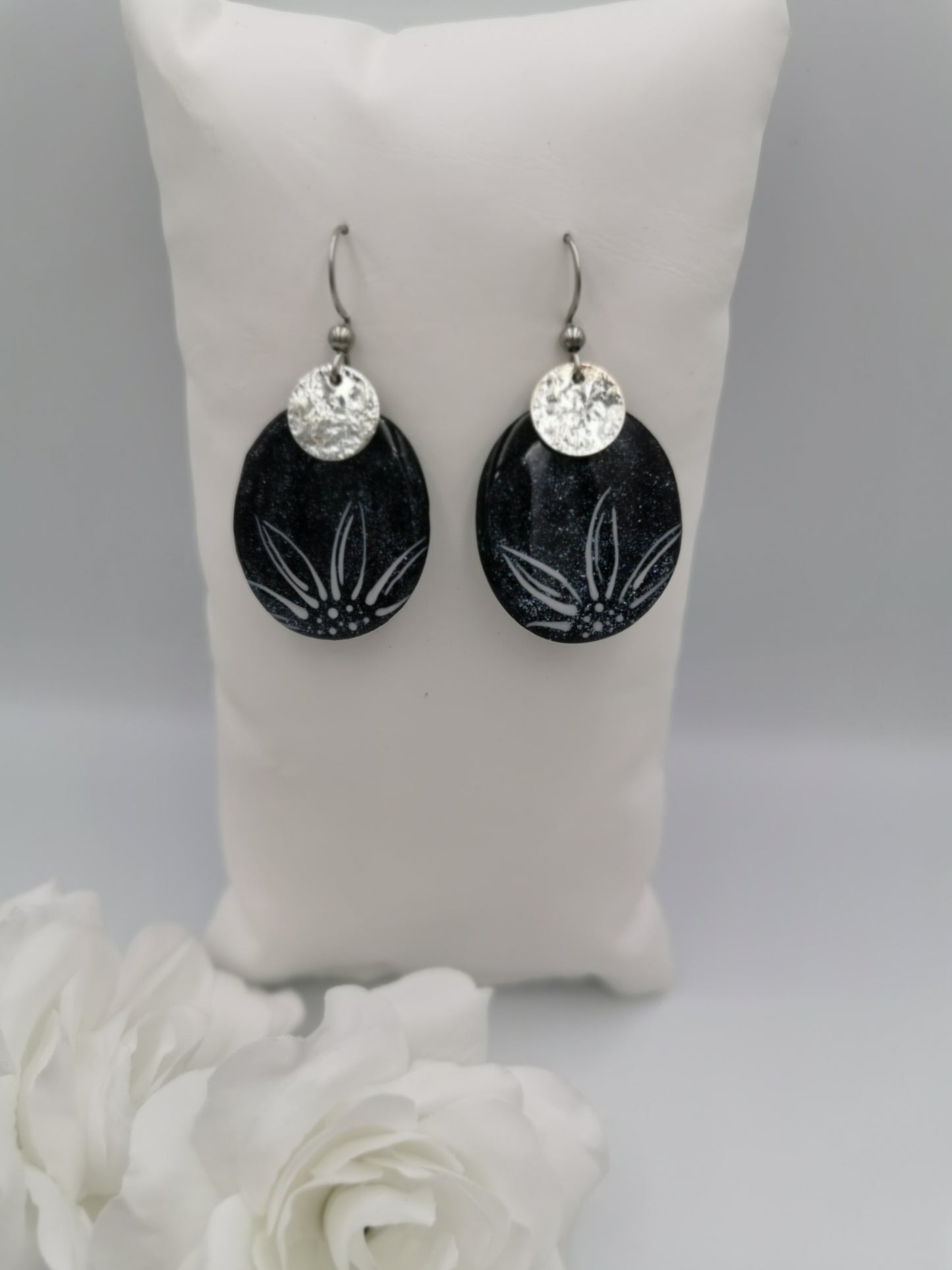 Boucles d'oreilles Galets & fleur fine