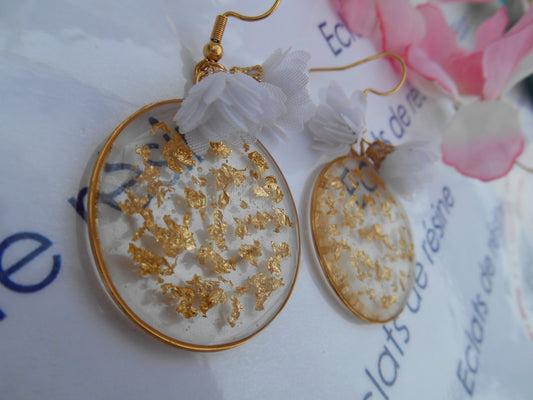 Boucles d'oreilles Feuilles d'or & Fleurs blanches