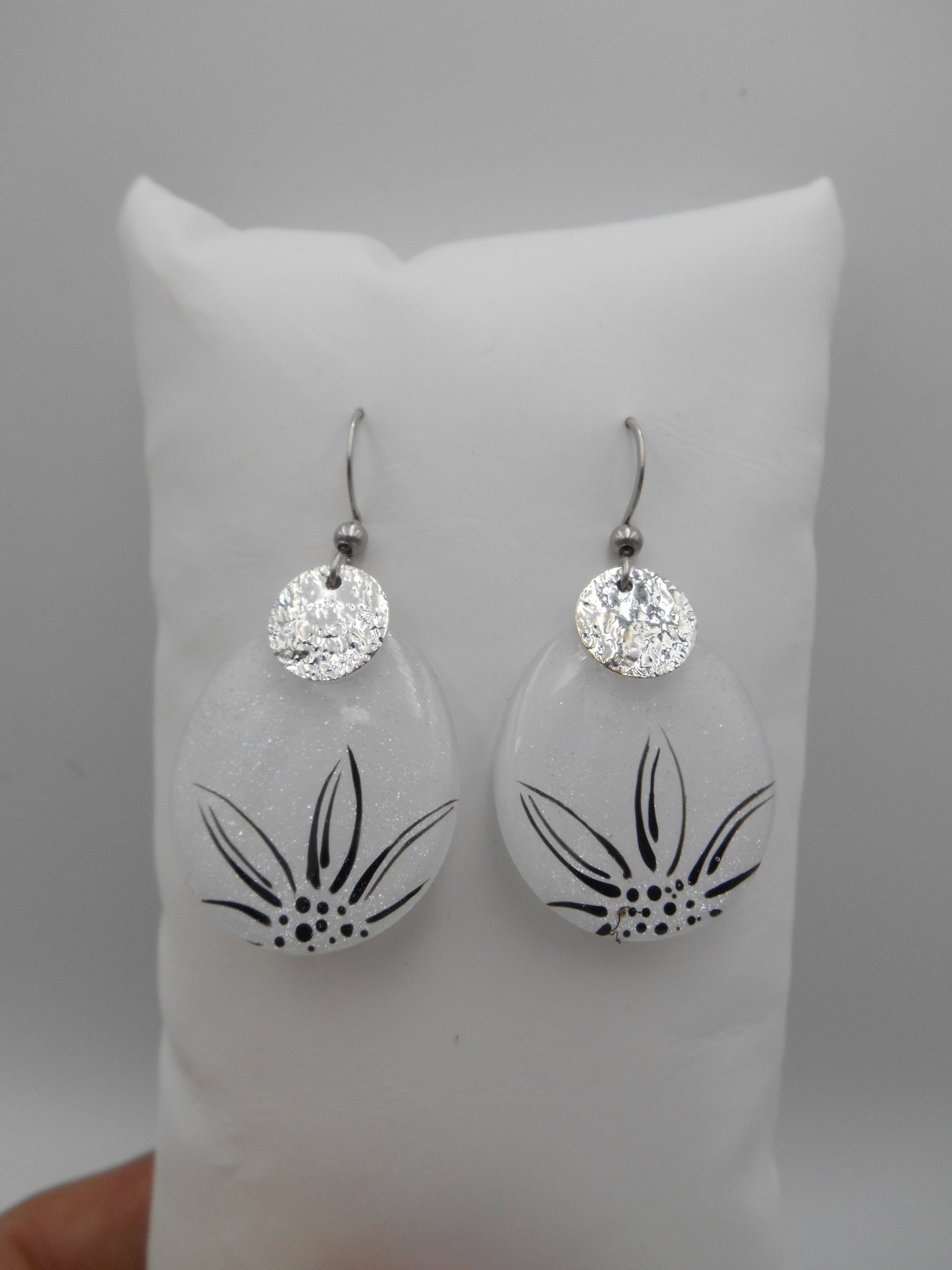 Boucles d'oreilles Galets & fleur fine